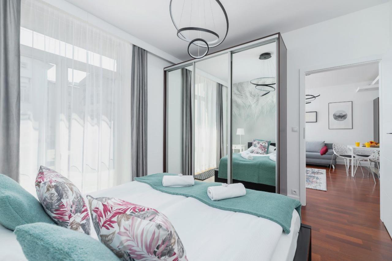 Apartment Lobzowska Cracow By Noclegi Renters Краков Экстерьер фото