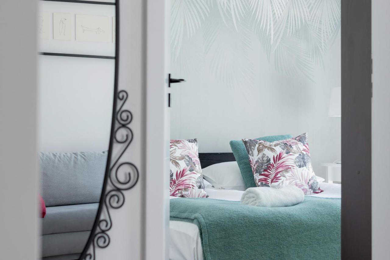 Apartment Lobzowska Cracow By Noclegi Renters Краков Экстерьер фото