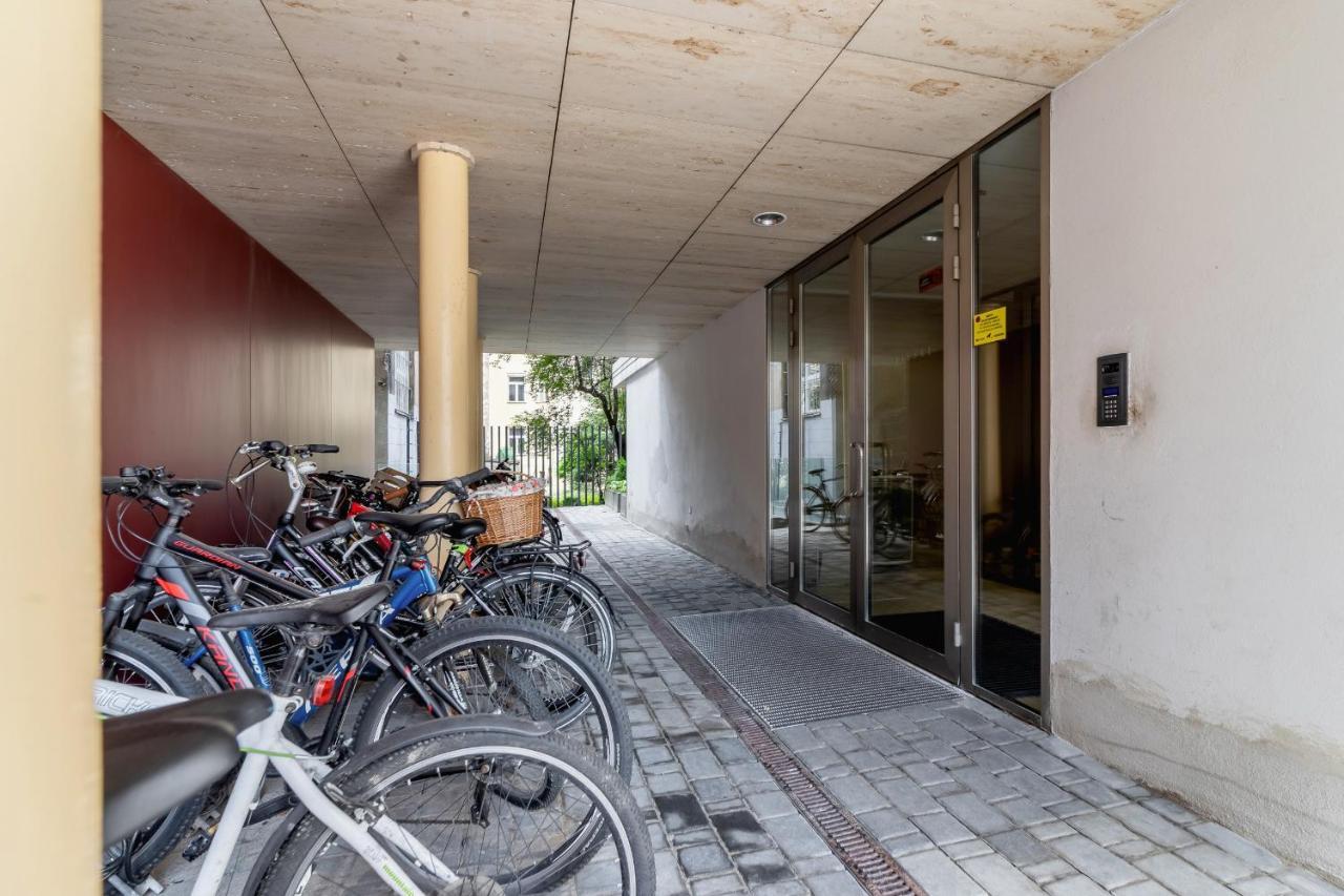 Apartment Lobzowska Cracow By Noclegi Renters Краков Экстерьер фото